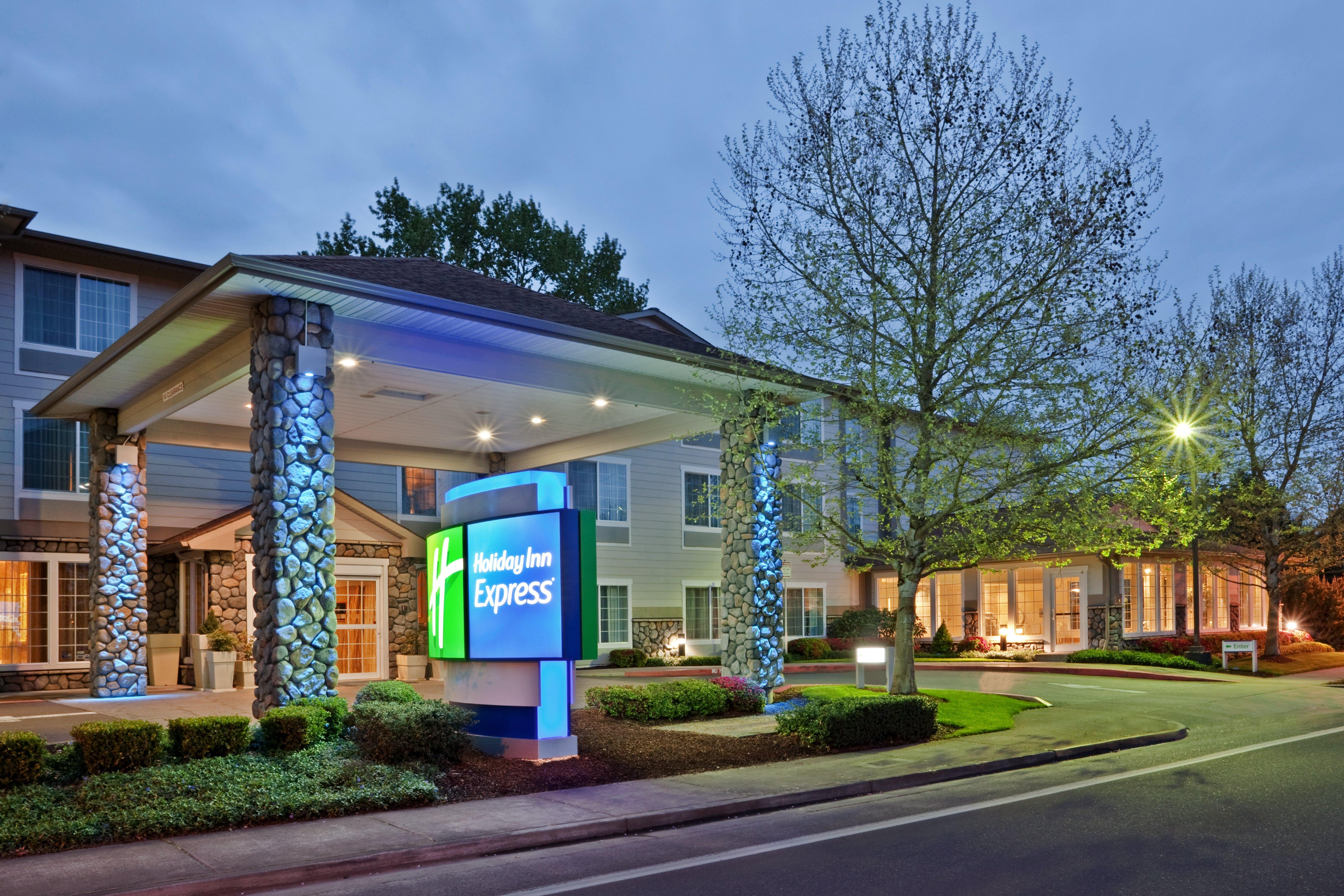 Holiday Inn Express Corvallis-On The River By Ihg Bagian luar foto