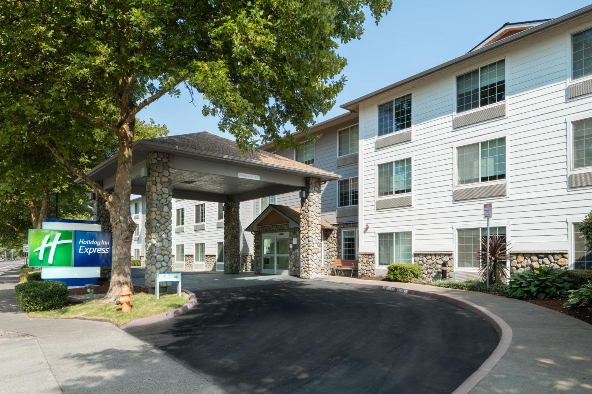 Holiday Inn Express Corvallis-On The River By Ihg Bagian luar foto